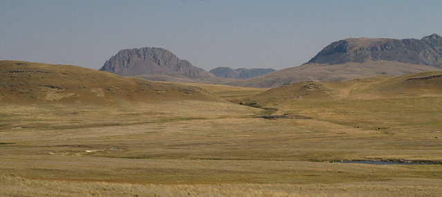 Birdtail Rock, the icon of the Birdtail Hills - East face of the Rockies